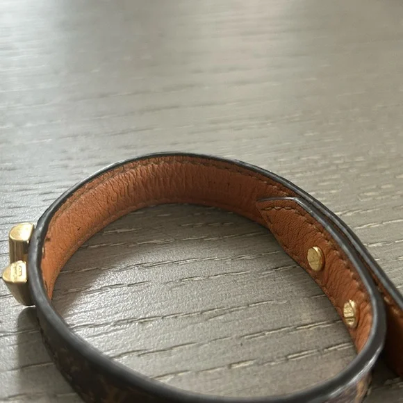 Louis Vuitton Brown and Gold Belt Bracelet with V Accent